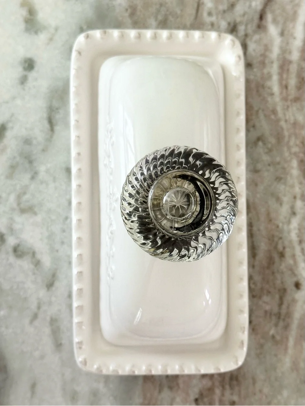 Pier 1 Farmhouse Style Hostess Dolomite White Ceramic Butter Dish Glass Knob